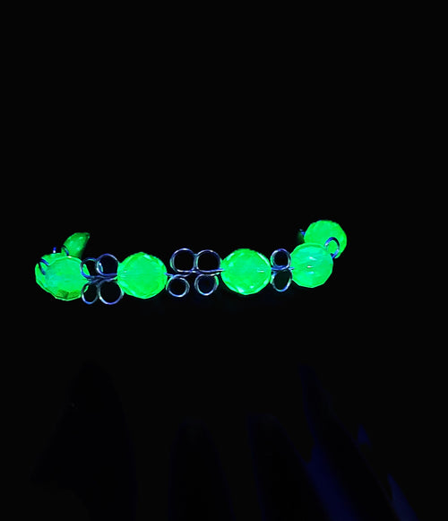 Uranium Czech green faceted glass bead on a Hand wired 6" dainty bangle bracelet with clasp