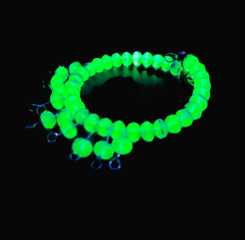 UV reactive uranium glass blue rondelle Czech beads coil bracelet with hand wired dangles bracelet 7.5"