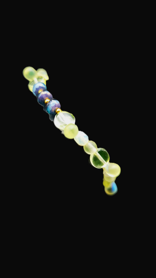 Uranium glass glow 5" stretch bracelet assorted beads
