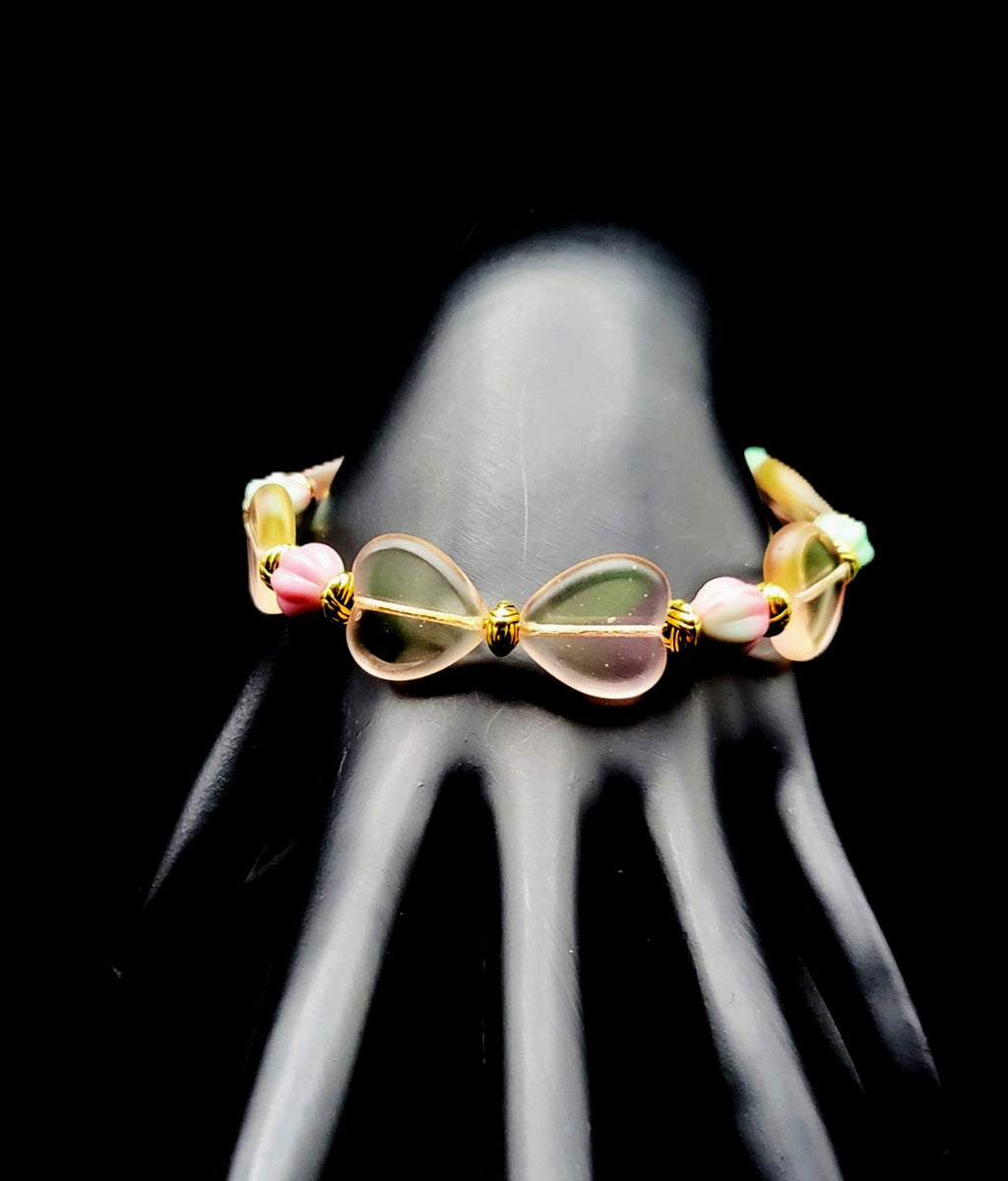 UV Glow With This Uranium Pink Hearts Gold Tone Memory Coil Wire Bracelet 8"
