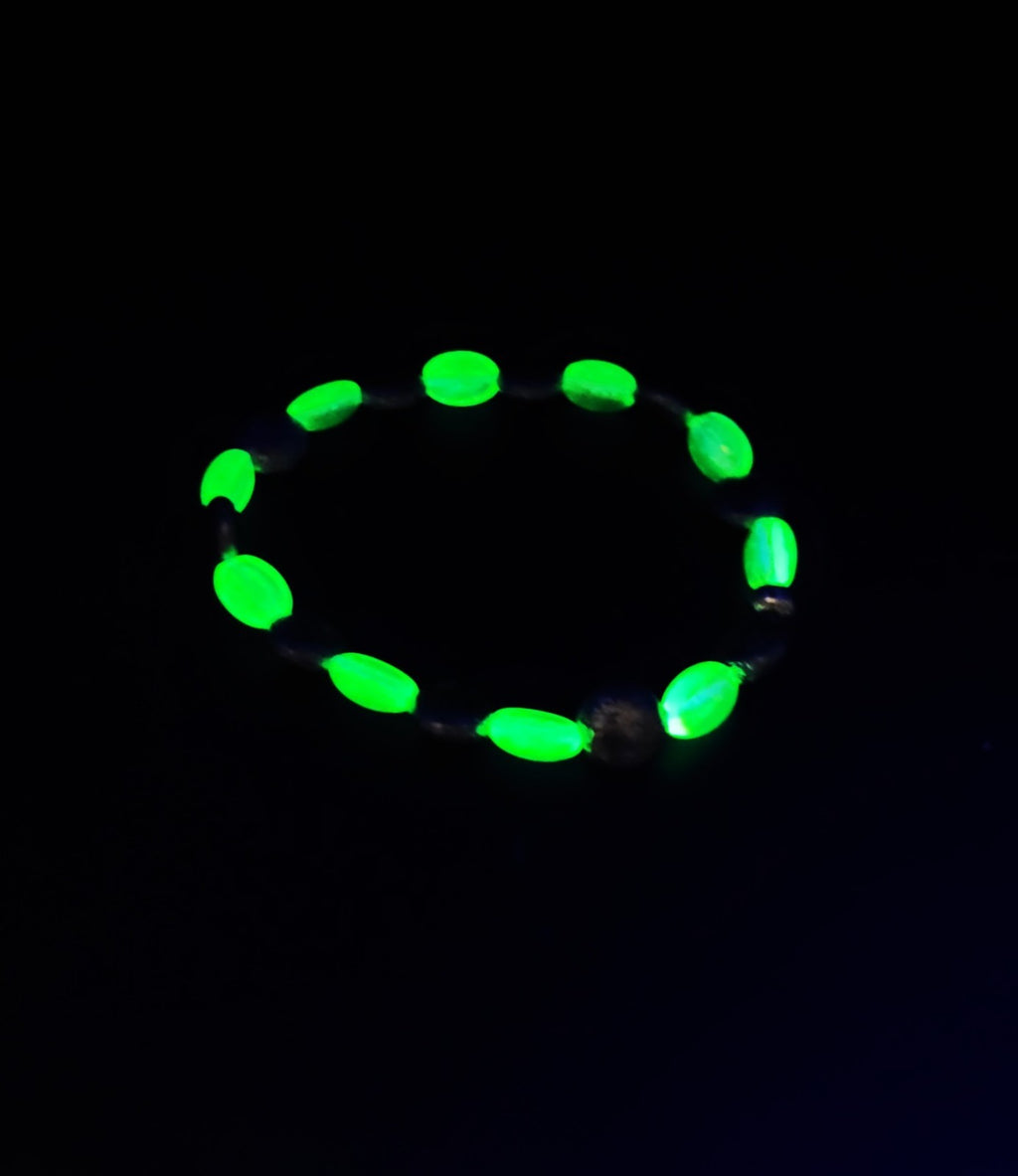 UV Glow Uranium Czech Vaseline Iridescent Glass and Antique Hematite Colored Glass Necklace and Bracelet Set