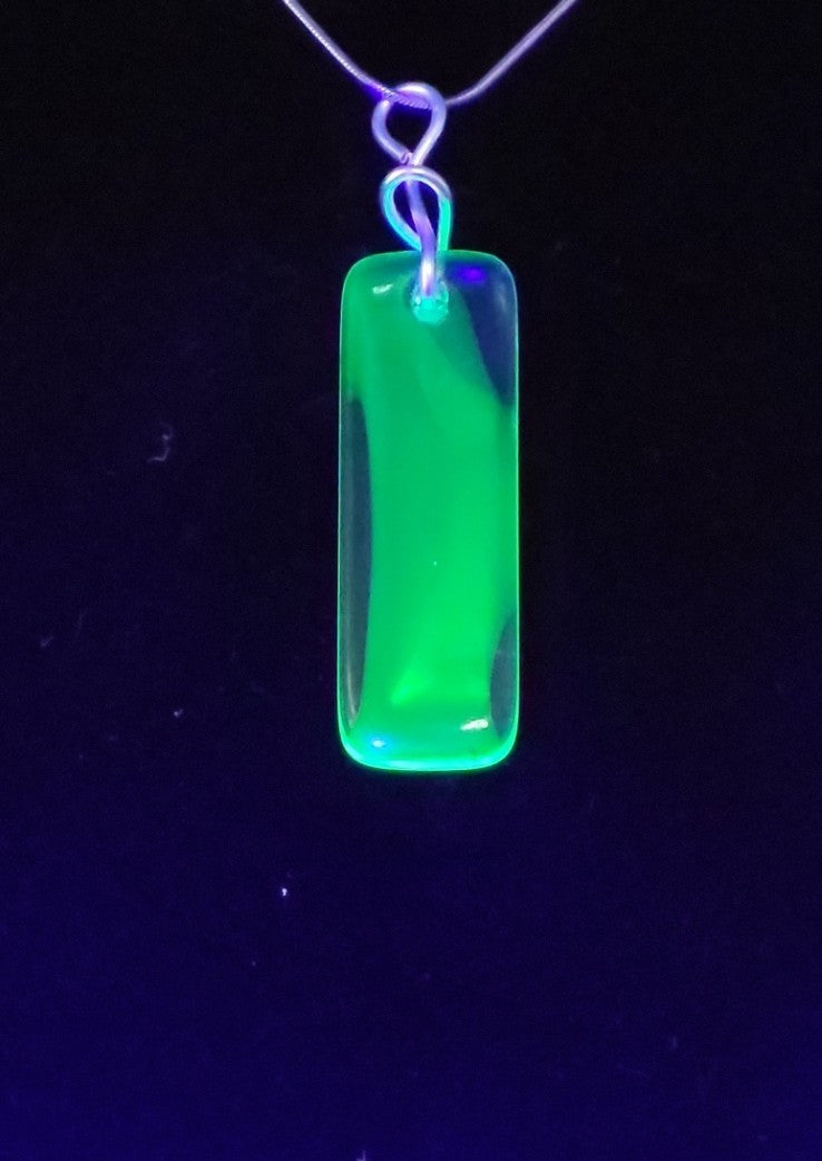 Uranium UV Czech Blue Bar Glass Pendant 20" Snake Chain Necklace