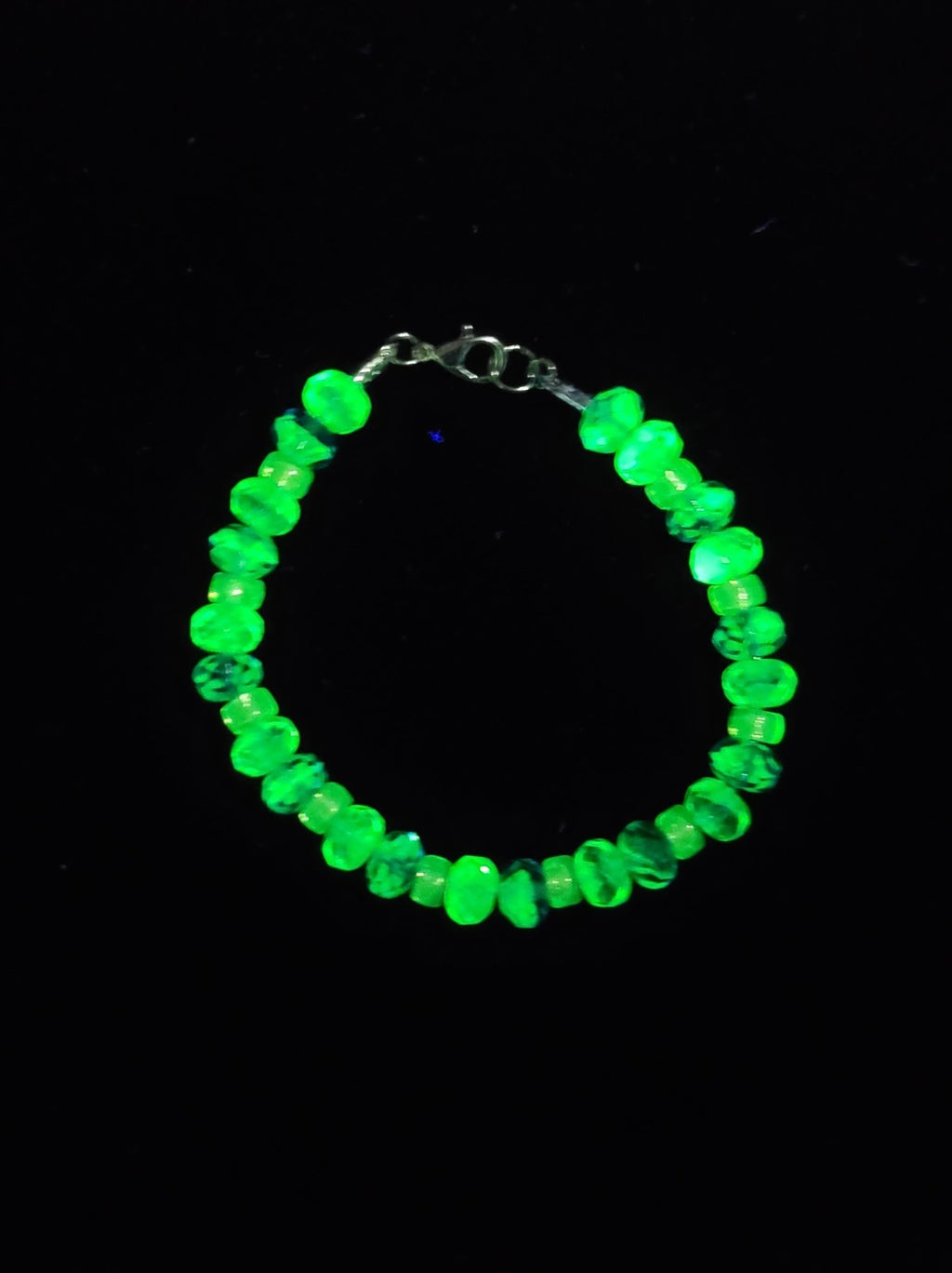 UV Glow Uranium Czech Blue and Green Glass Bead Bracelet Strung on a Snake Chain 8"