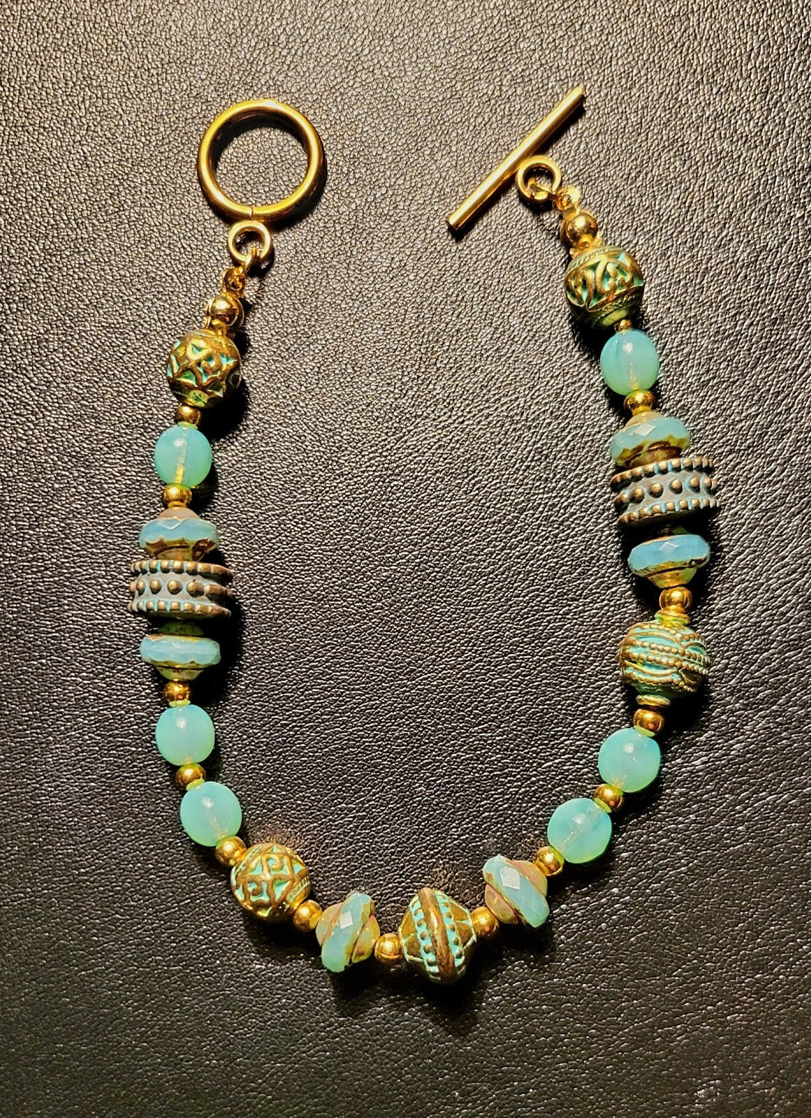 Uranium Glass UV Glow Aqua beads Toggle 8" Bracelet