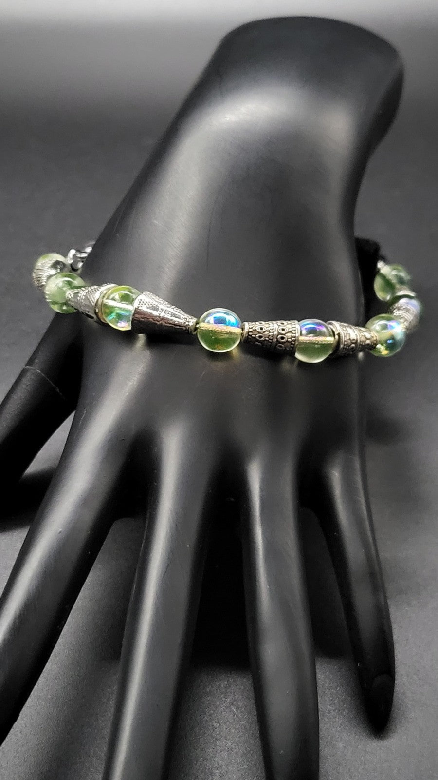 UV Uranium Glow Glass Beads and Silver Tone Bead Caps 8.5" Bracelet