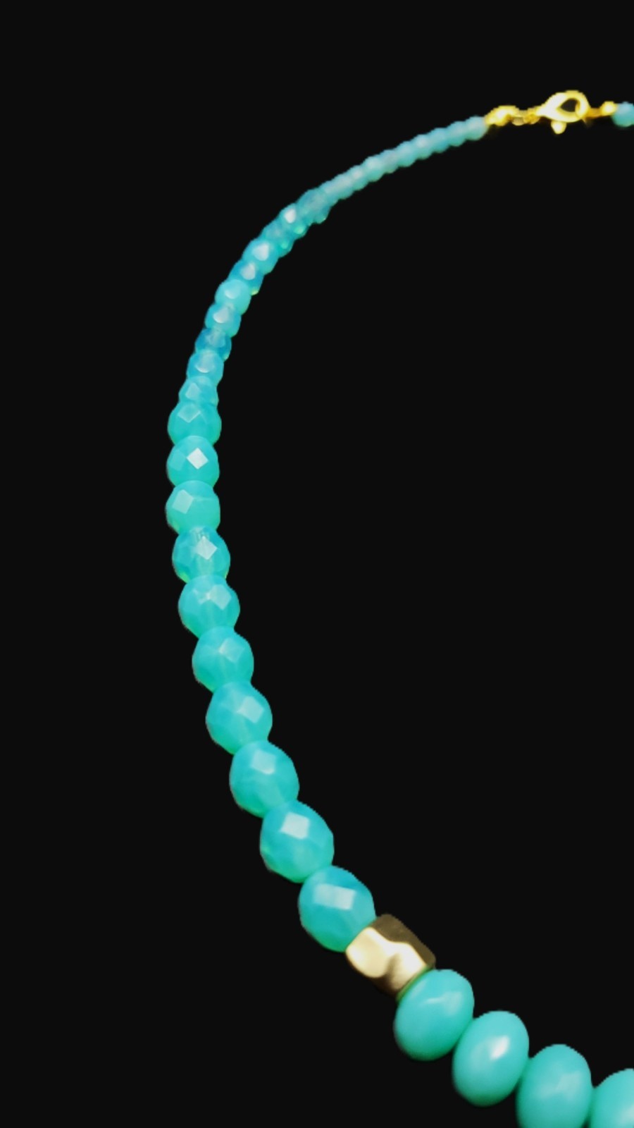 Uranium UV Czech Turquoise Colored Graduated Glass Bead 17" Necklace GREAT GLOW!