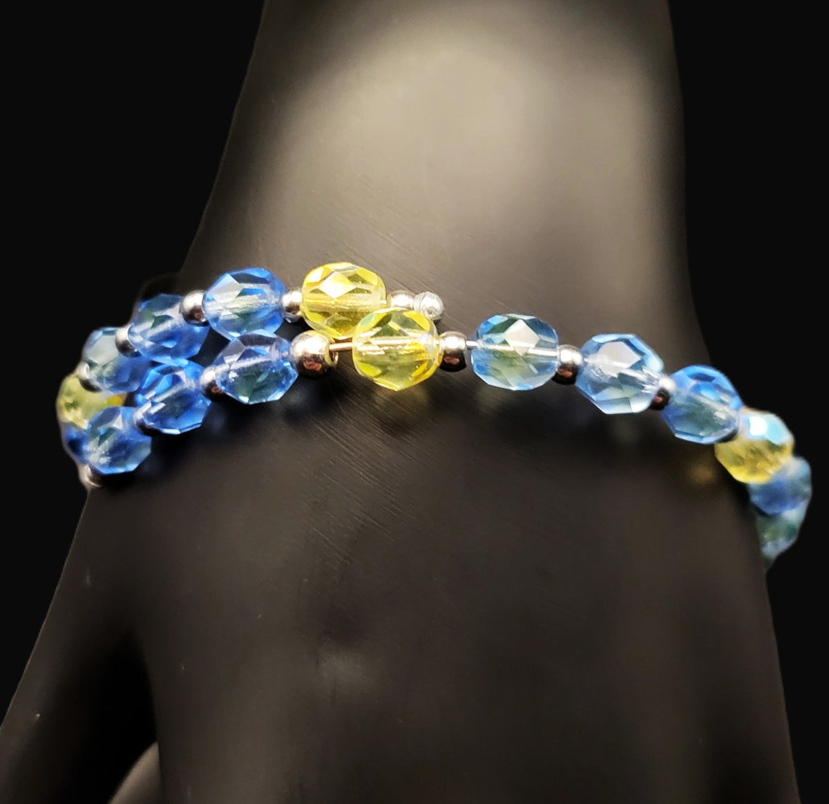 UV Glow Uranium Faceted Glass Beads 8" Bracelet on Memory Coil Wire