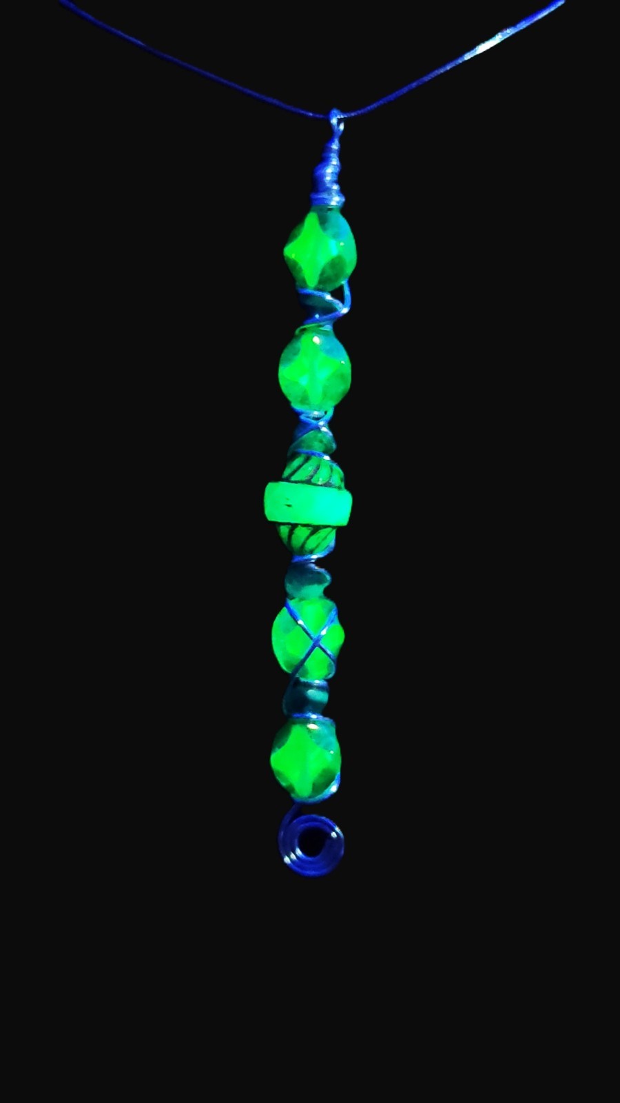 Uranium UV Glass Star  Beads 3.5" Hand Wired Pendant on 20" Snake Chain
