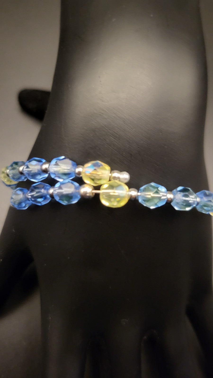 UV Glow Uranium Faceted Glass Beads 8" Bracelet on Memory Coil Wire