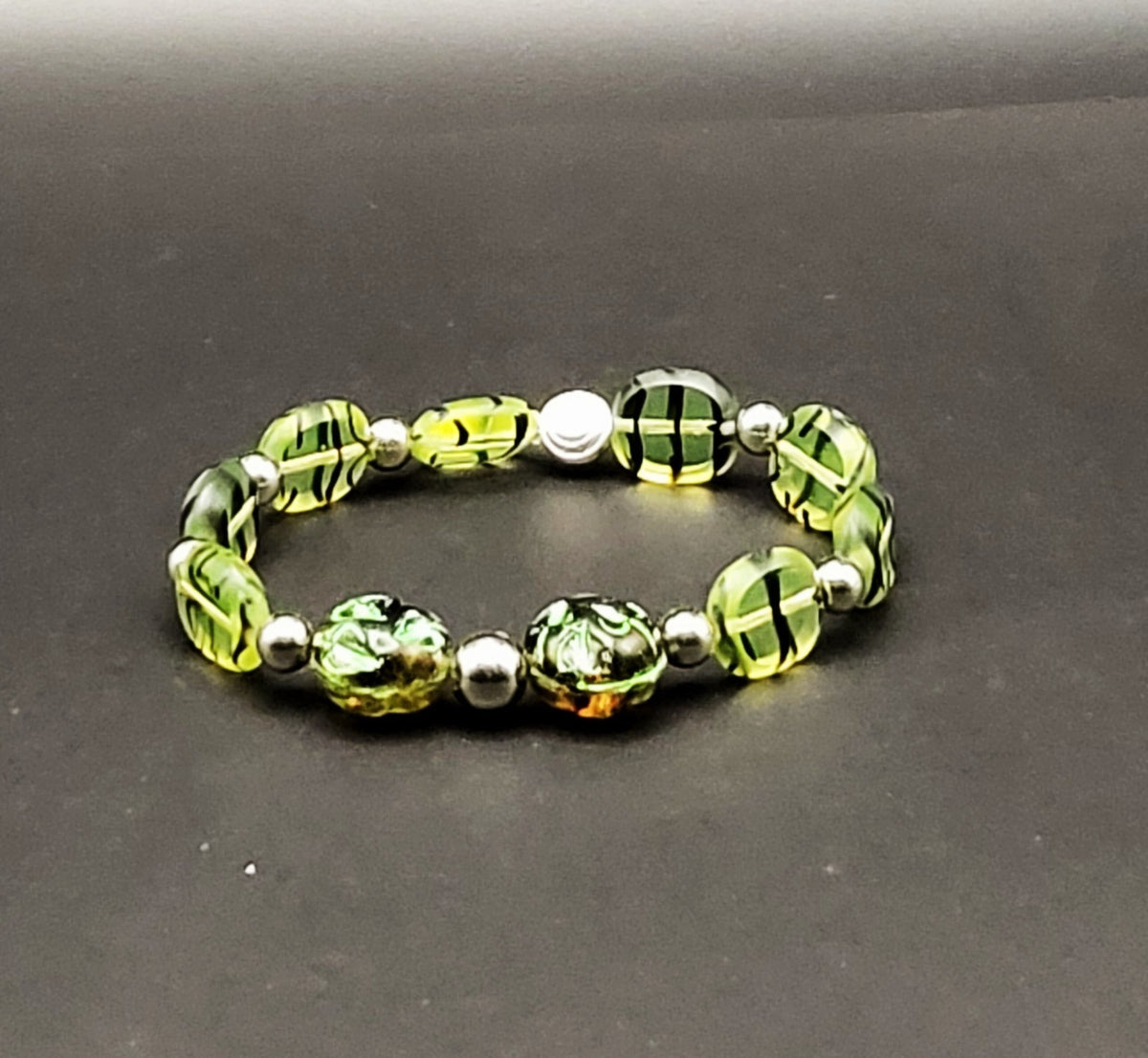 UV Glow Czech Uranium Tiger Striped Glass Beads Stretch 7" Bracelet with Pierced Earrings