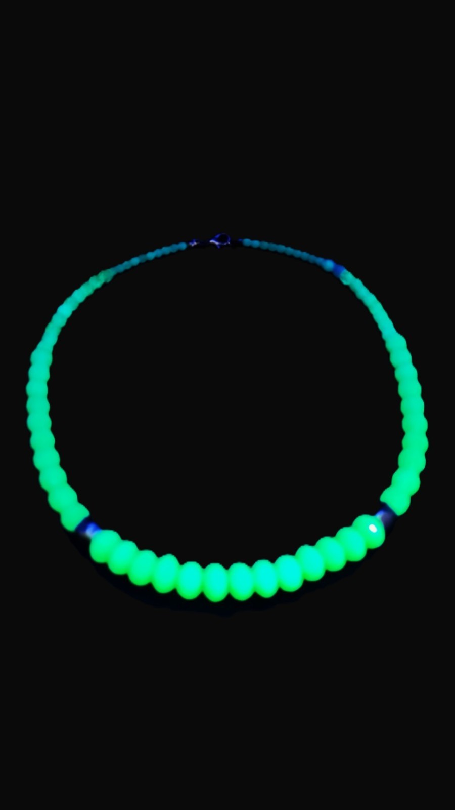 Uranium UV Czech Turquoise Colored Graduated Glass Bead 17" Necklace GREAT GLOW!