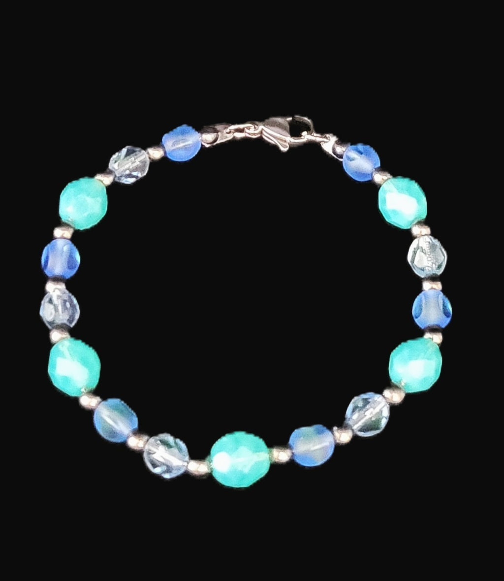 UV Reactive Uranium Czech Blue Glass Beads 7" Bracelet