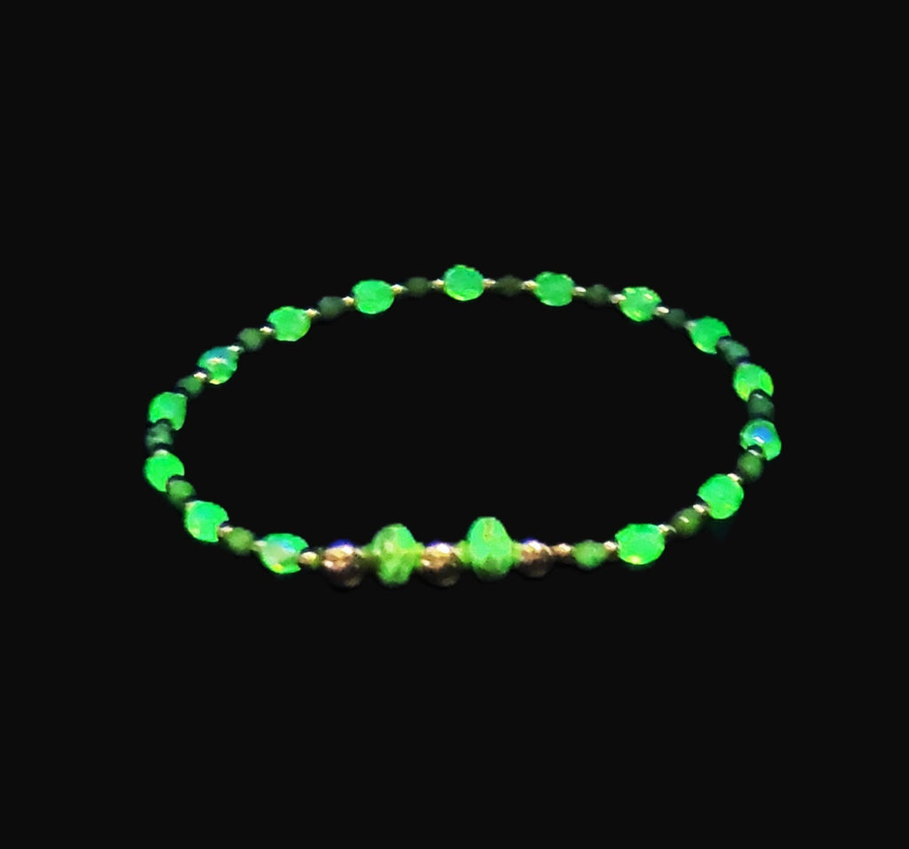 UV Glow Uranium Picasso Teal Fire Polished Glass Beads Czech  bracelet stretch 7"