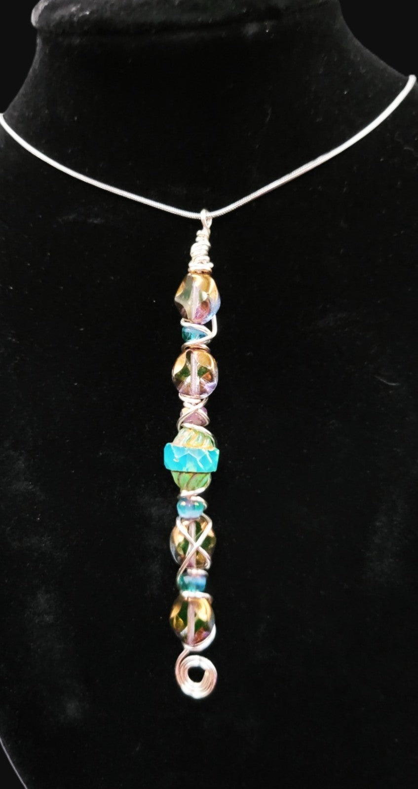 Uranium UV Glass Star  Beads 3.5" Hand Wired Pendant on 20" Snake Chain
