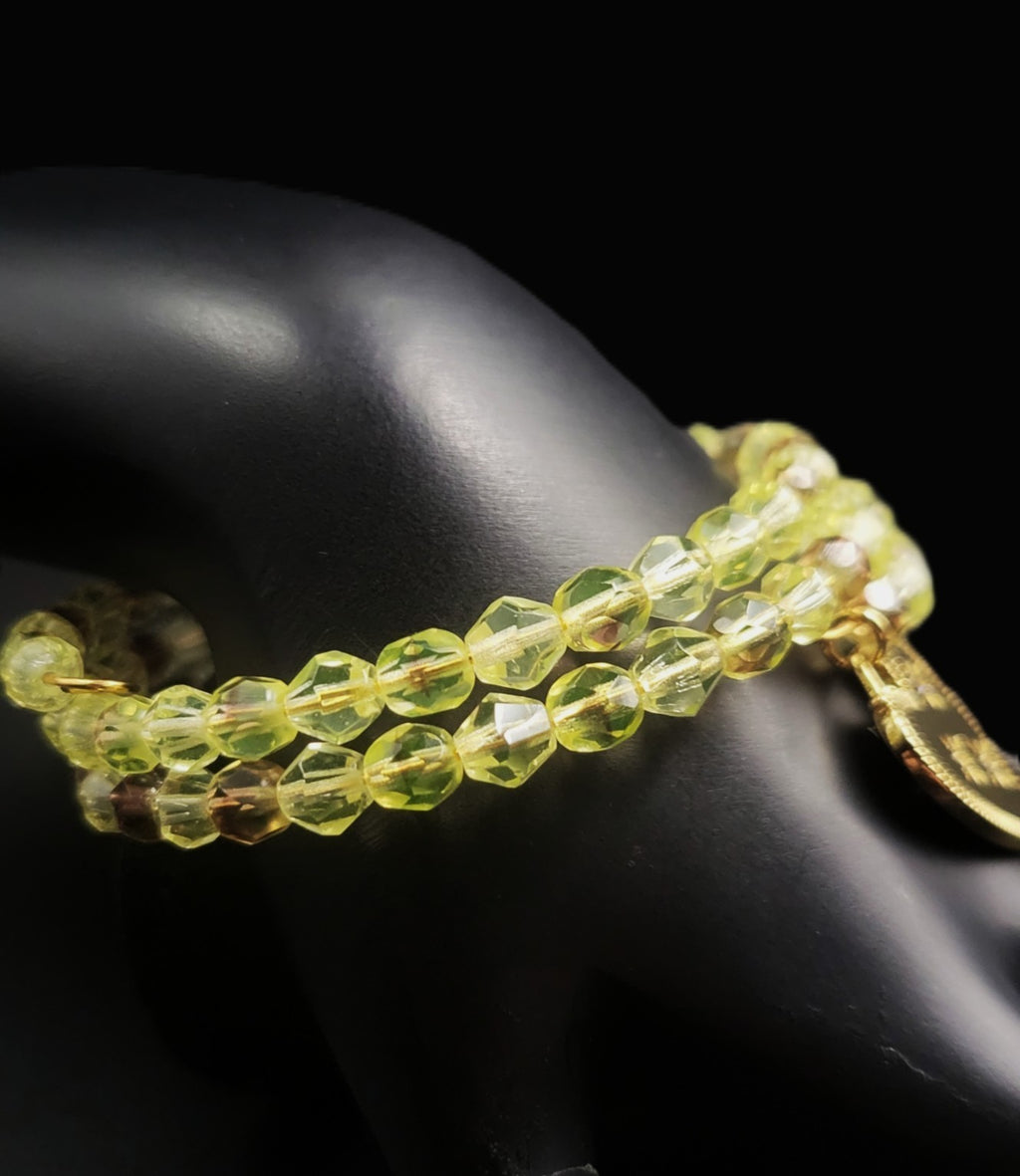 UV Glow Uranium Czech Crystal and Glass Beads on 3 Coil Gold Tone Wire Bracelet 7" with Heart Charm