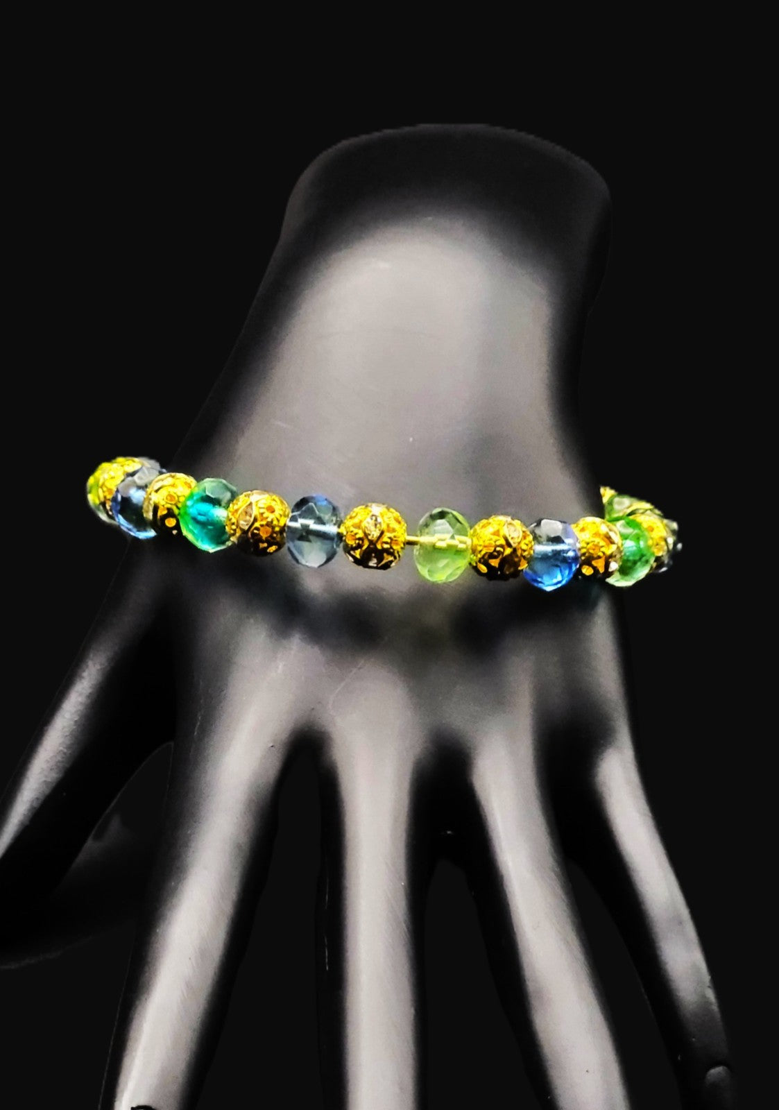 UV Glow Uranium Blue and Vaseline with Blue Swirl Czech Glass Bracelet 6" with Clasp