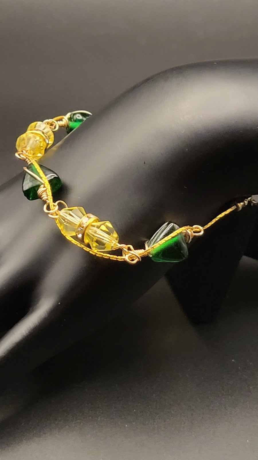 Uranium Czech UV Glow Yellow Glass and Antigue Emerald Green Glass 7.5" Bracelet