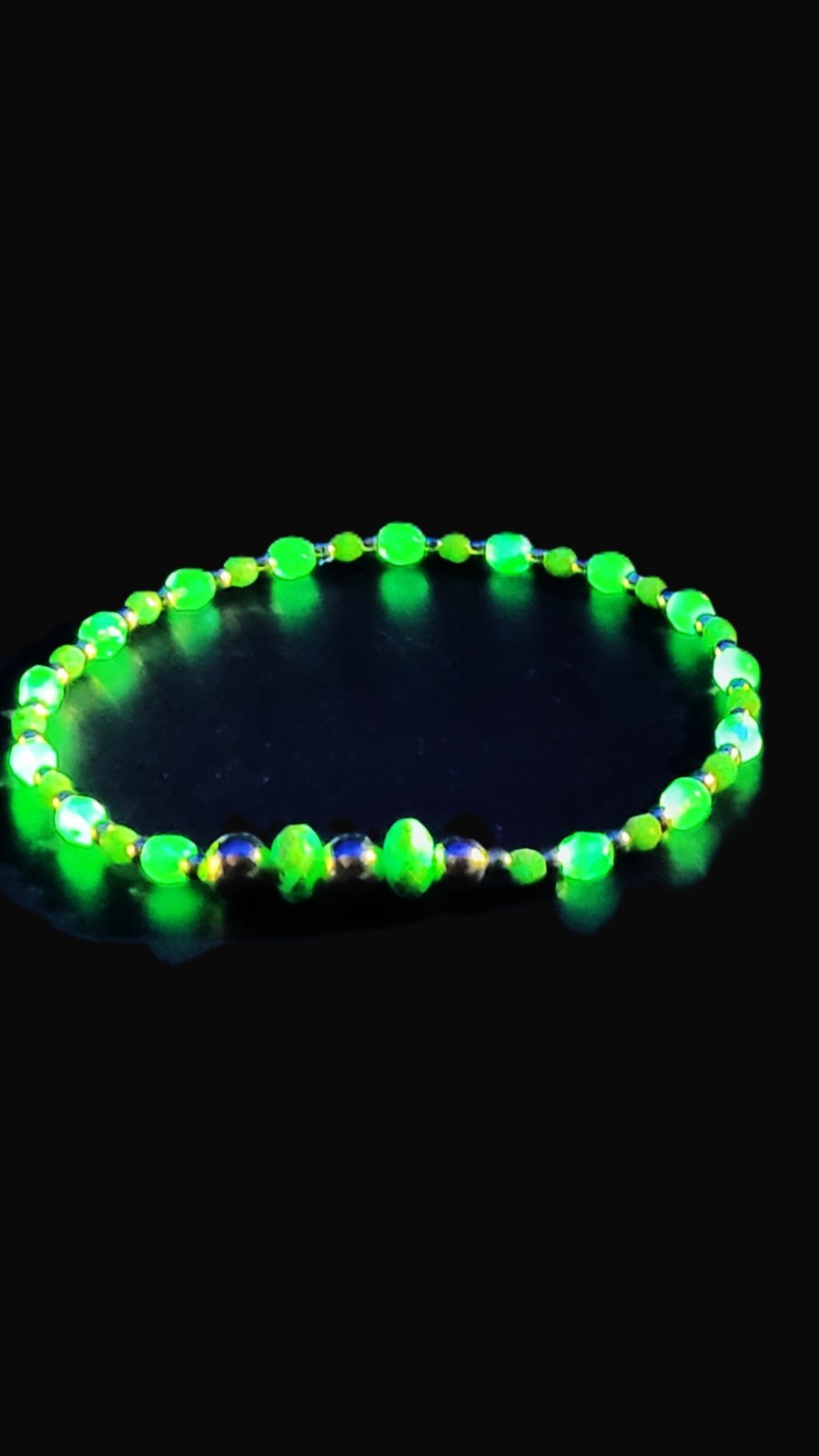 UV Glow Uranium Picasso Teal Fire Polished Glass Beads Czech  bracelet stretch 7"