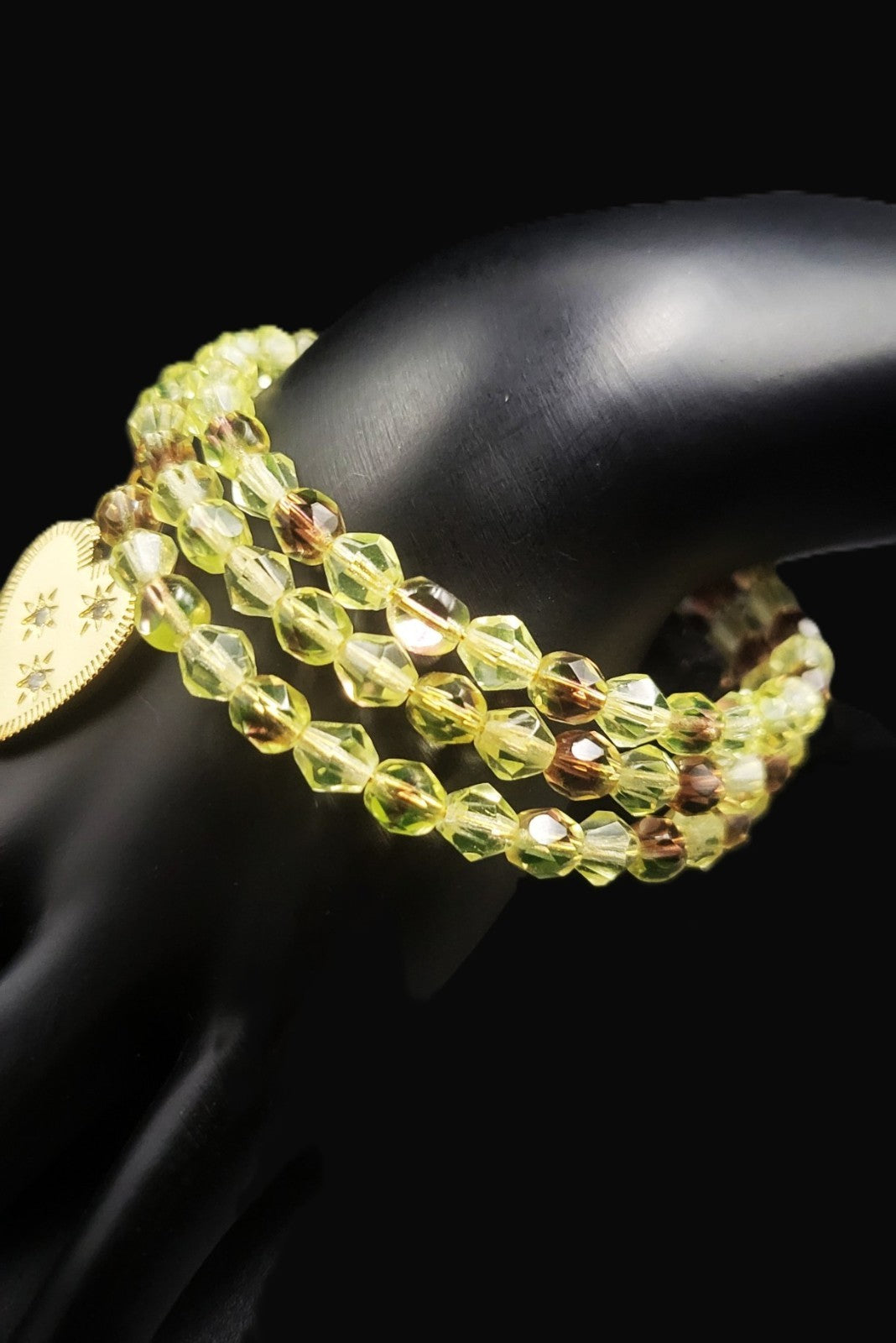 UV Glow Uranium Czech Crystal and Glass Beads on 3 Coil Gold Tone Wire Bracelet 7" with Heart Charm
