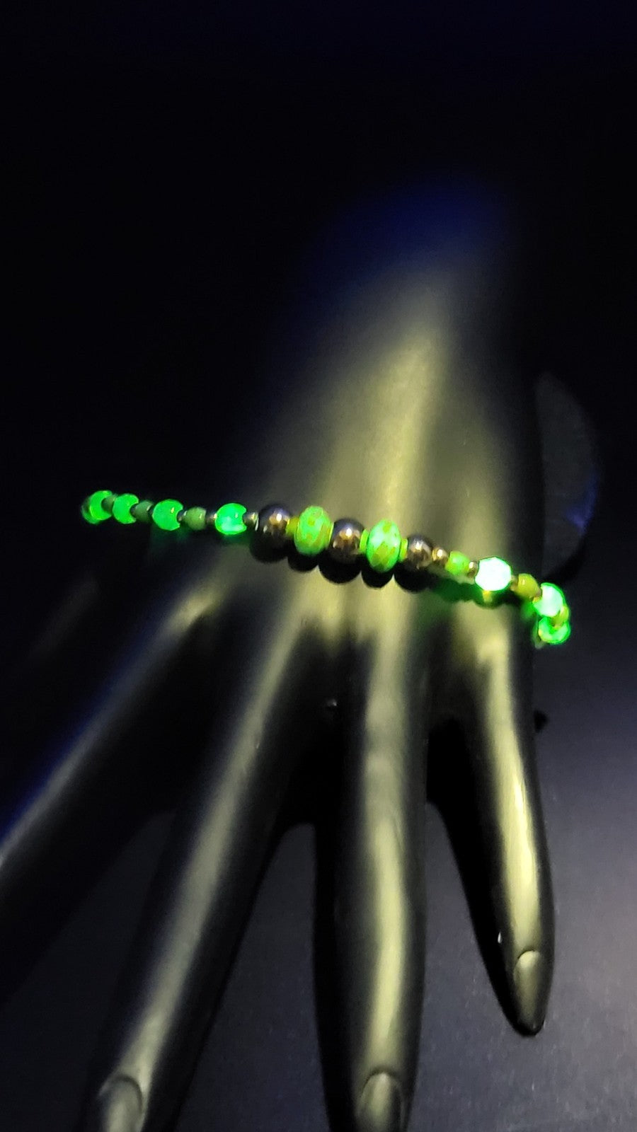 UV Glow Uranium Picasso Teal Fire Polished Glass Beads Czech  bracelet stretch 7"