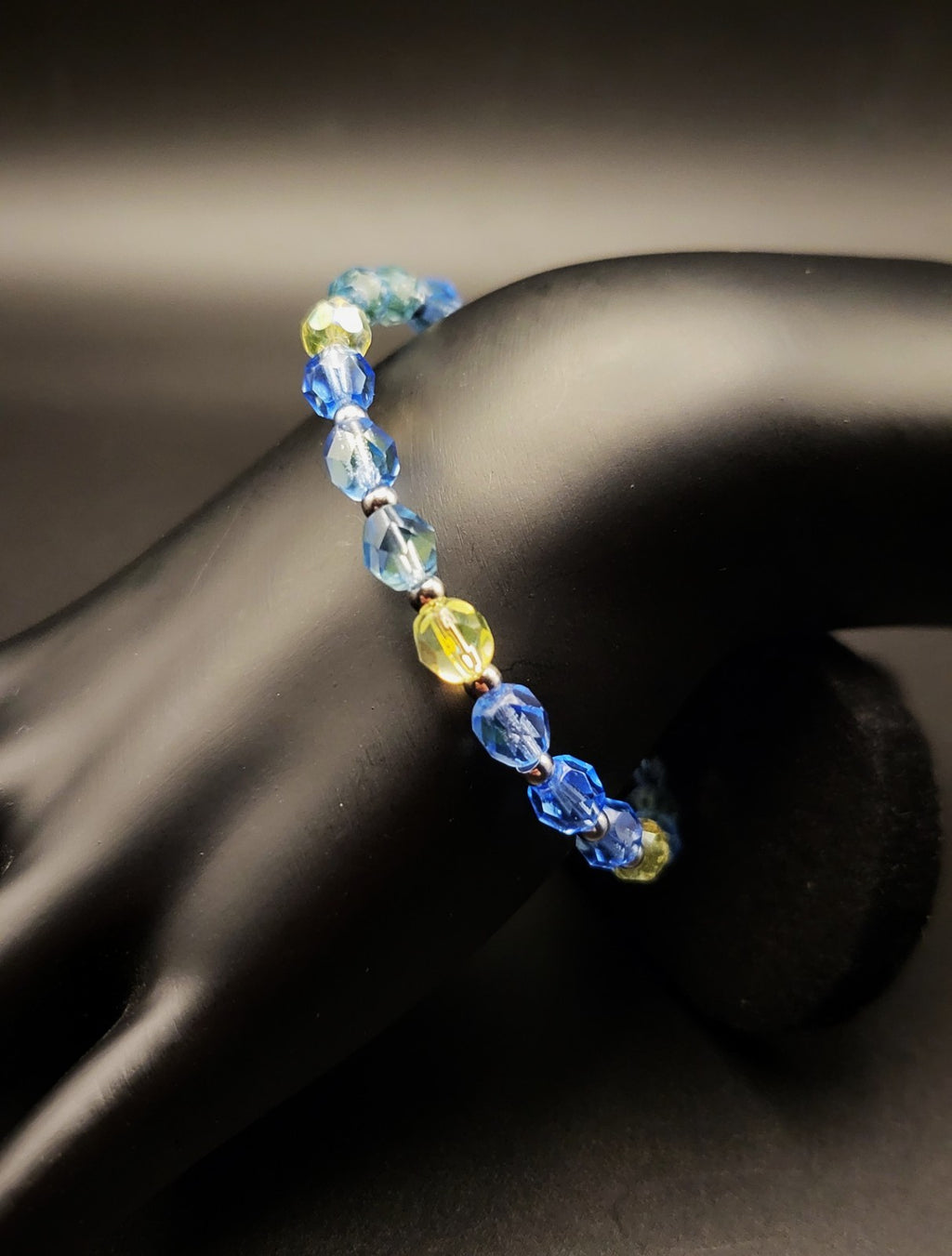 UV Glow Uranium Faceted Glass Beads 8" Bracelet on Memory Coil Wire