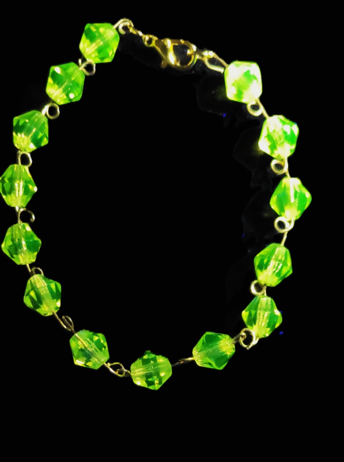 UV Glow Czech Glass Bead Uranium Crystals Hand wired 7" Gold Tone Bracelet