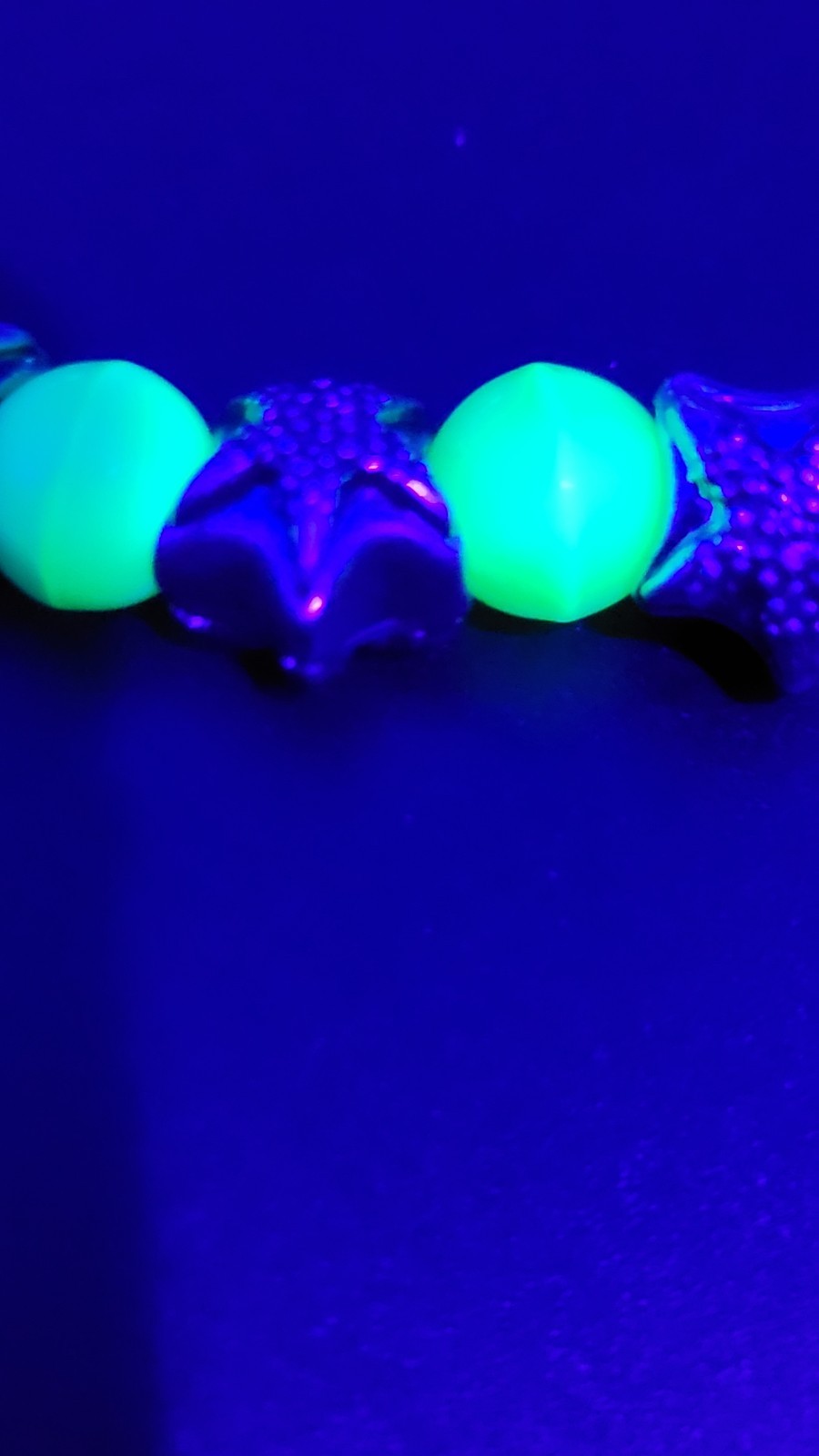 UV Glow Uranium Pink and Green Melon Glass Beads with Starfish Spacers 8" Bracelet