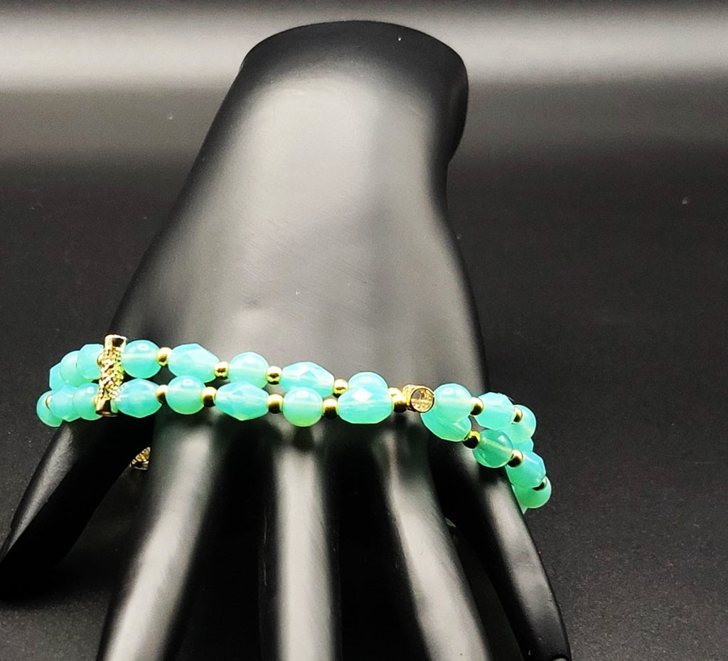 Uranium Glass UV Glow Aqua bead & Gold Accents 9" Stretch bracelet with Clasp