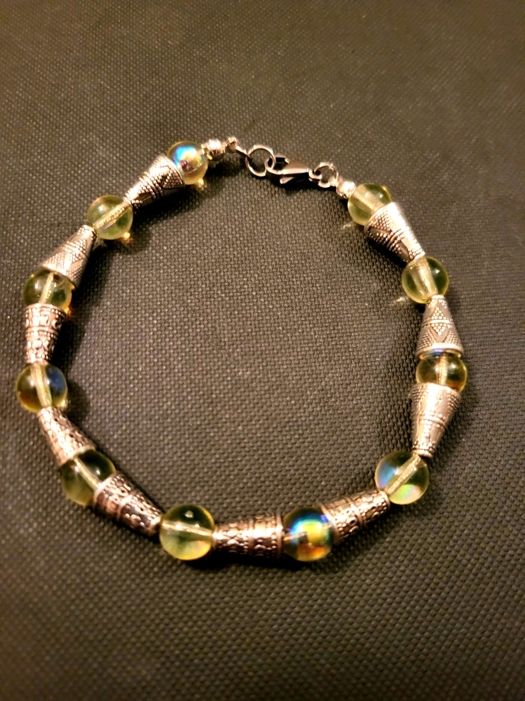 UV Uranium Glow Glass Beads and Silver Tone Bead Caps 8.5" Bracelet