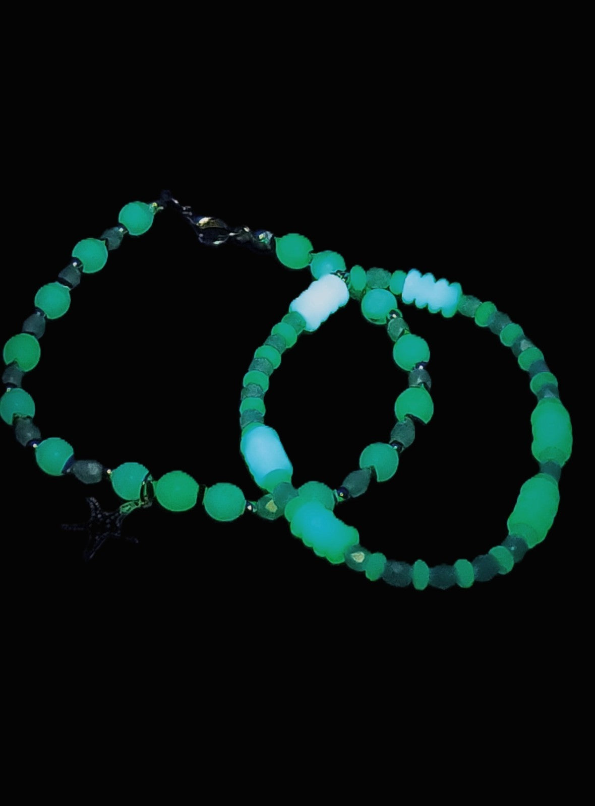 URANIUM! UV Glow Two Bracelet Set Stretch Blue and White UV glass beads 7 & 8"