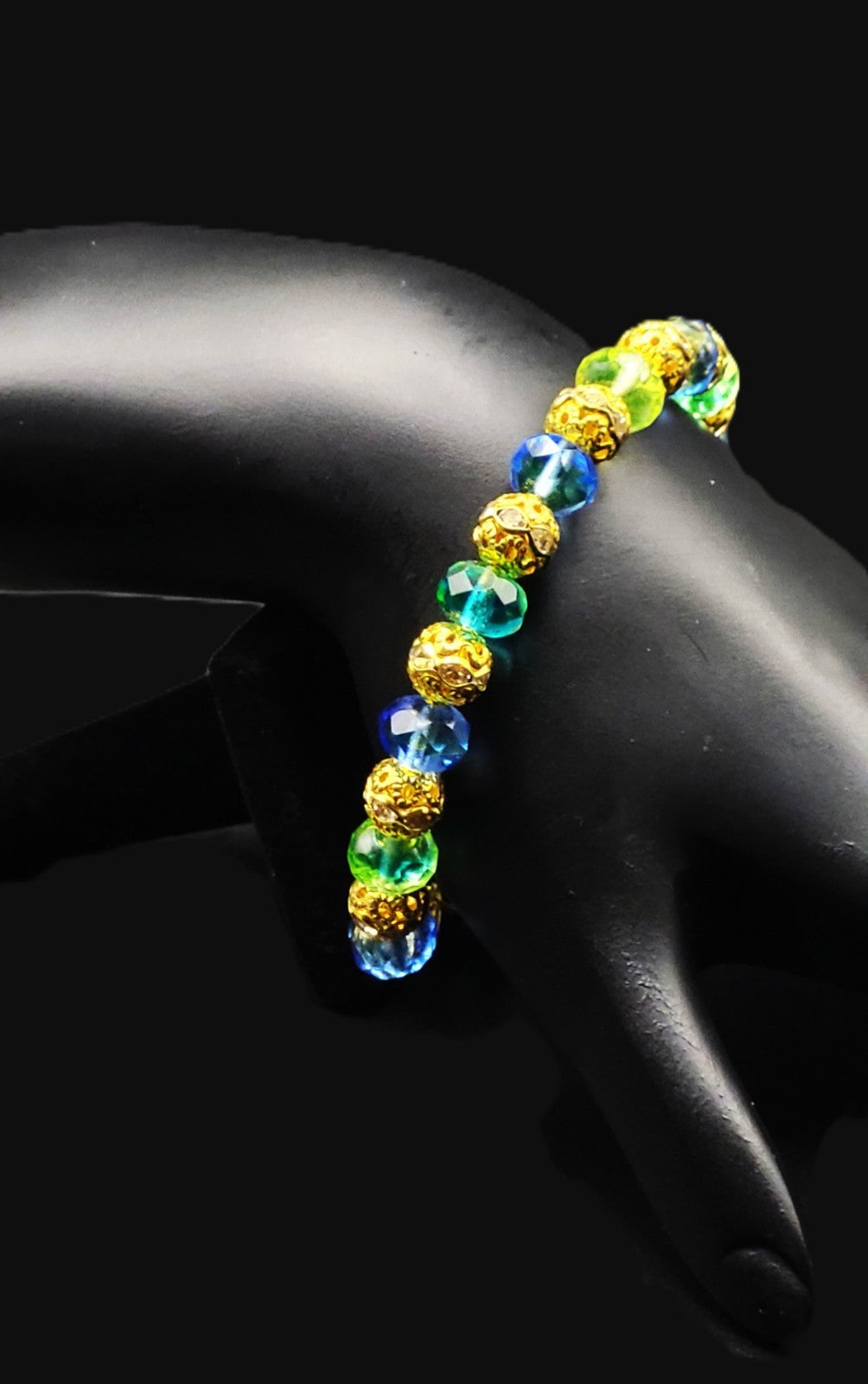 UV Glow Uranium Blue and Vaseline with Blue Swirl Czech Glass Bracelet 6" with Clasp