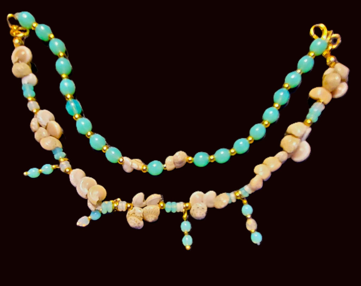 URANIUM DOUBLE STRAND TURQUOISE COLORED GLASS AND TINY SEASHELL 8" BRACELET