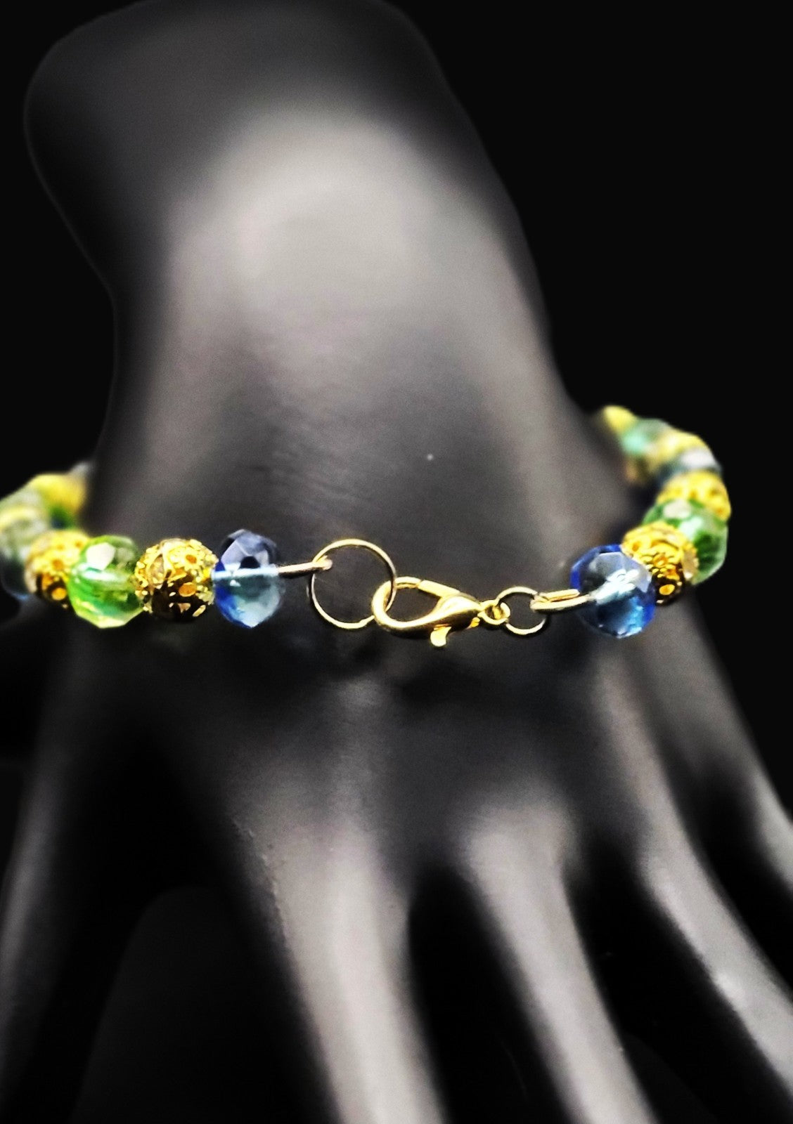 UV Glow Uranium Blue and Vaseline with Blue Swirl Czech Glass Bracelet 6" with Clasp