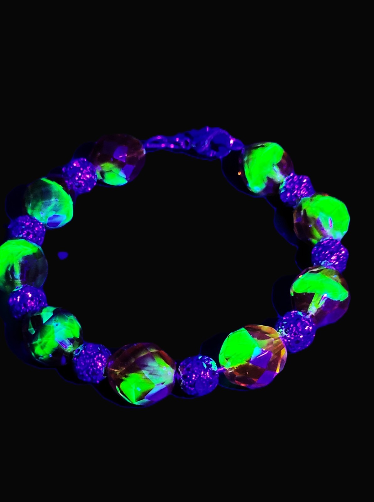 UV Uranium Glass  Topaz Colored  Memory Wire Bangle Bracelet 6.5"