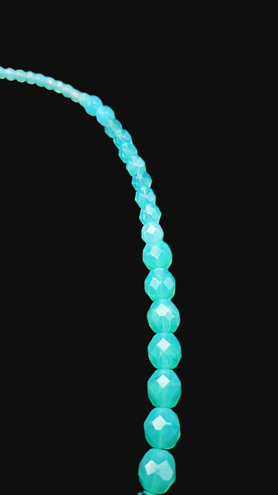 Uranium UV Czech Turquoise Colored Graduated Glass Bead 17" Necklace GREAT GLOW!
