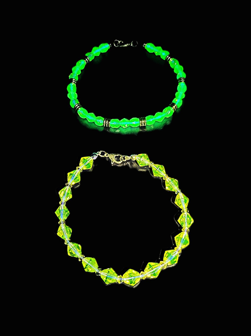 UV Glow Uranium Czech Glass Bead Bracelet Bundle, Coil Bangle, Stretch and Chained From 6.5 - 9"