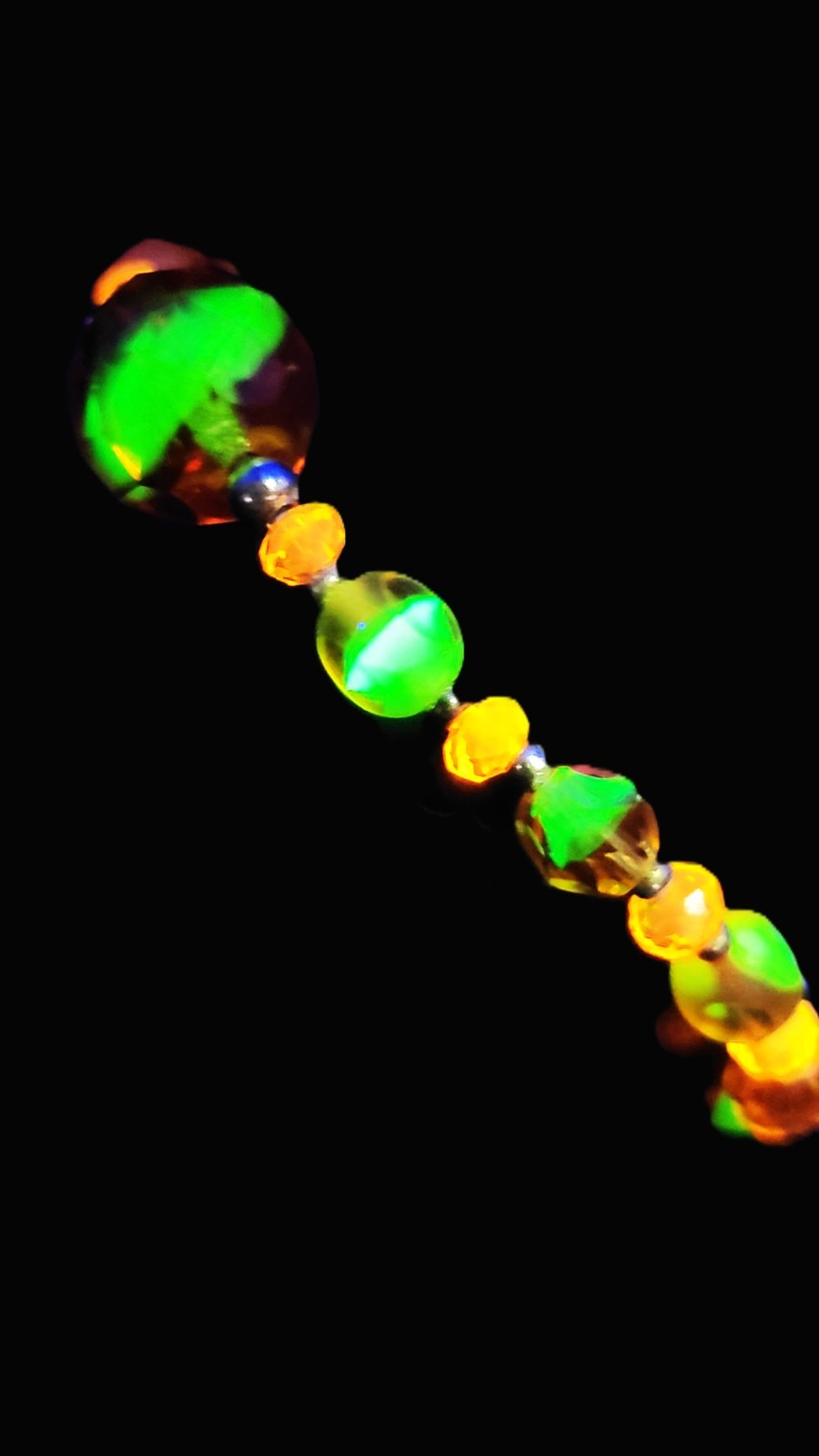 UV Uranium and Cadmium Glow Czech Glass Beads 6" Stretch Bracelet
