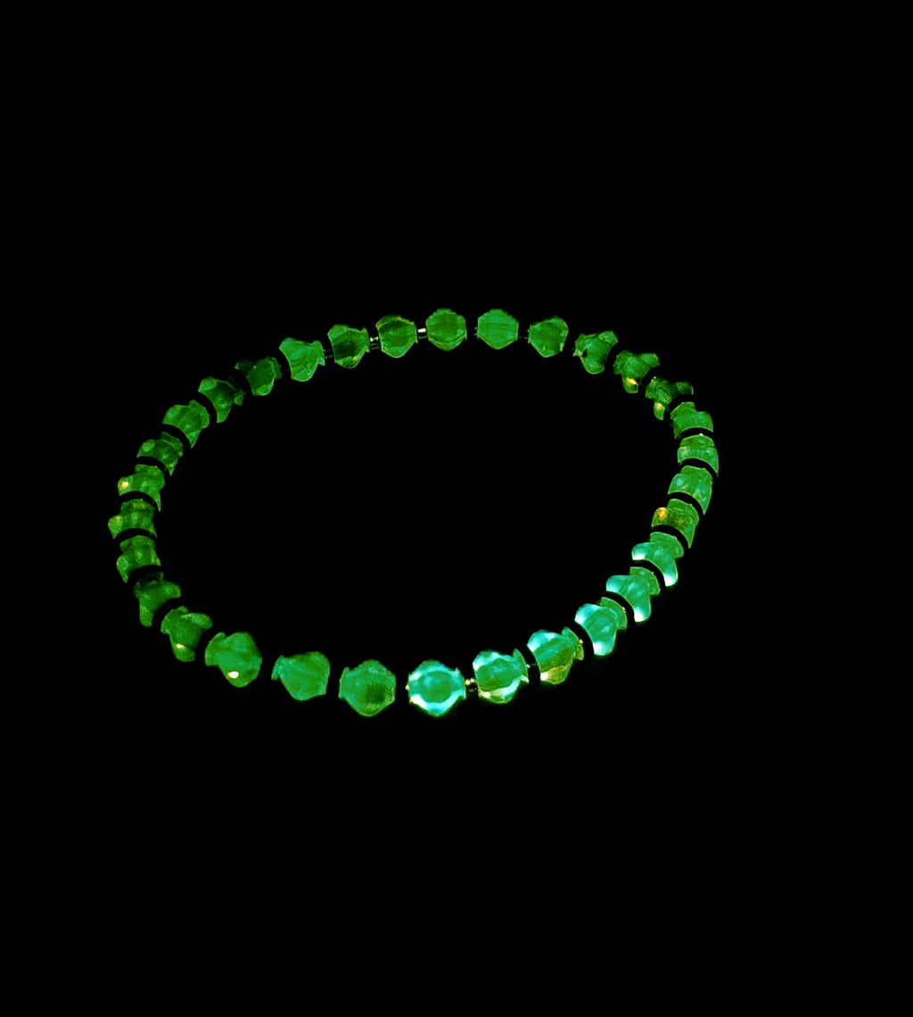 UV Uranium Marquis Shaped Czech Glass Bead 8.5" Bracelet, Silver Tone Accents
