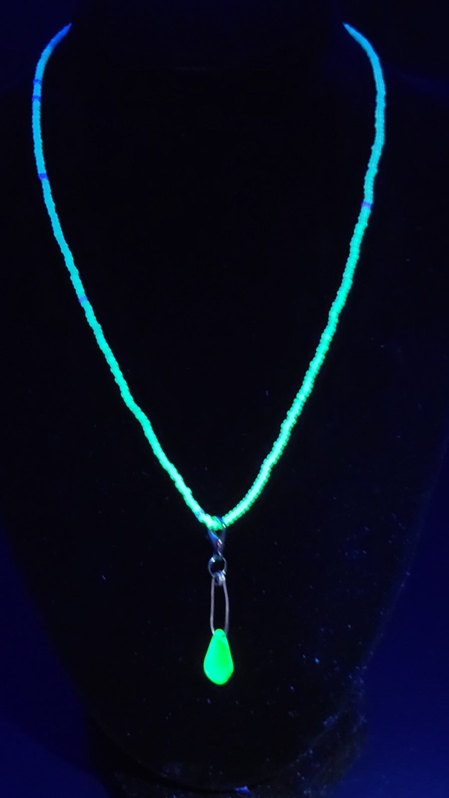 Uranium Glass Czech Seed Beads With a Removeable Bezel Pendant Necklace 16"