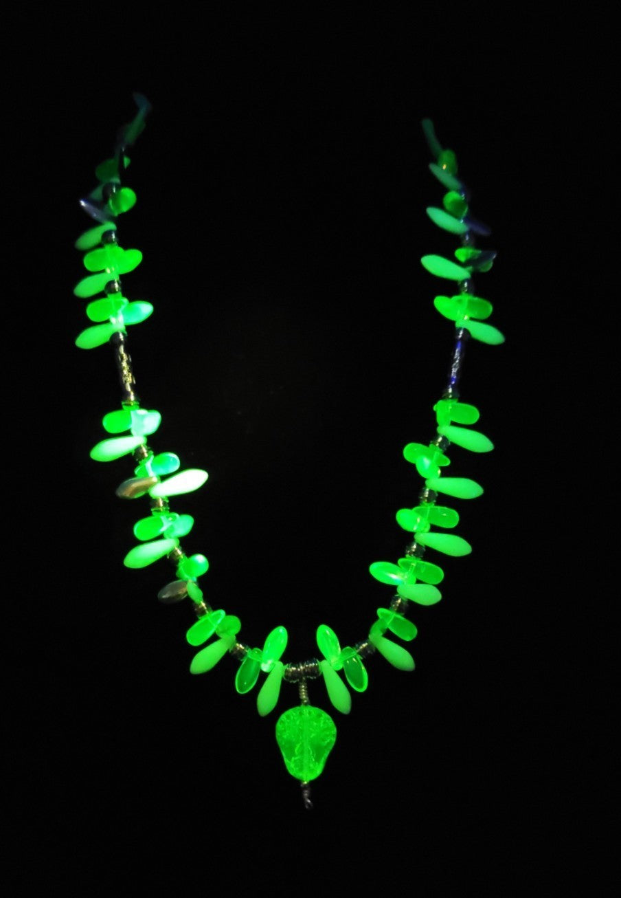 UV Uranium Glow Czech Sugar Skull Pendant, 17" Czech Dagger Uranium beads Necklace