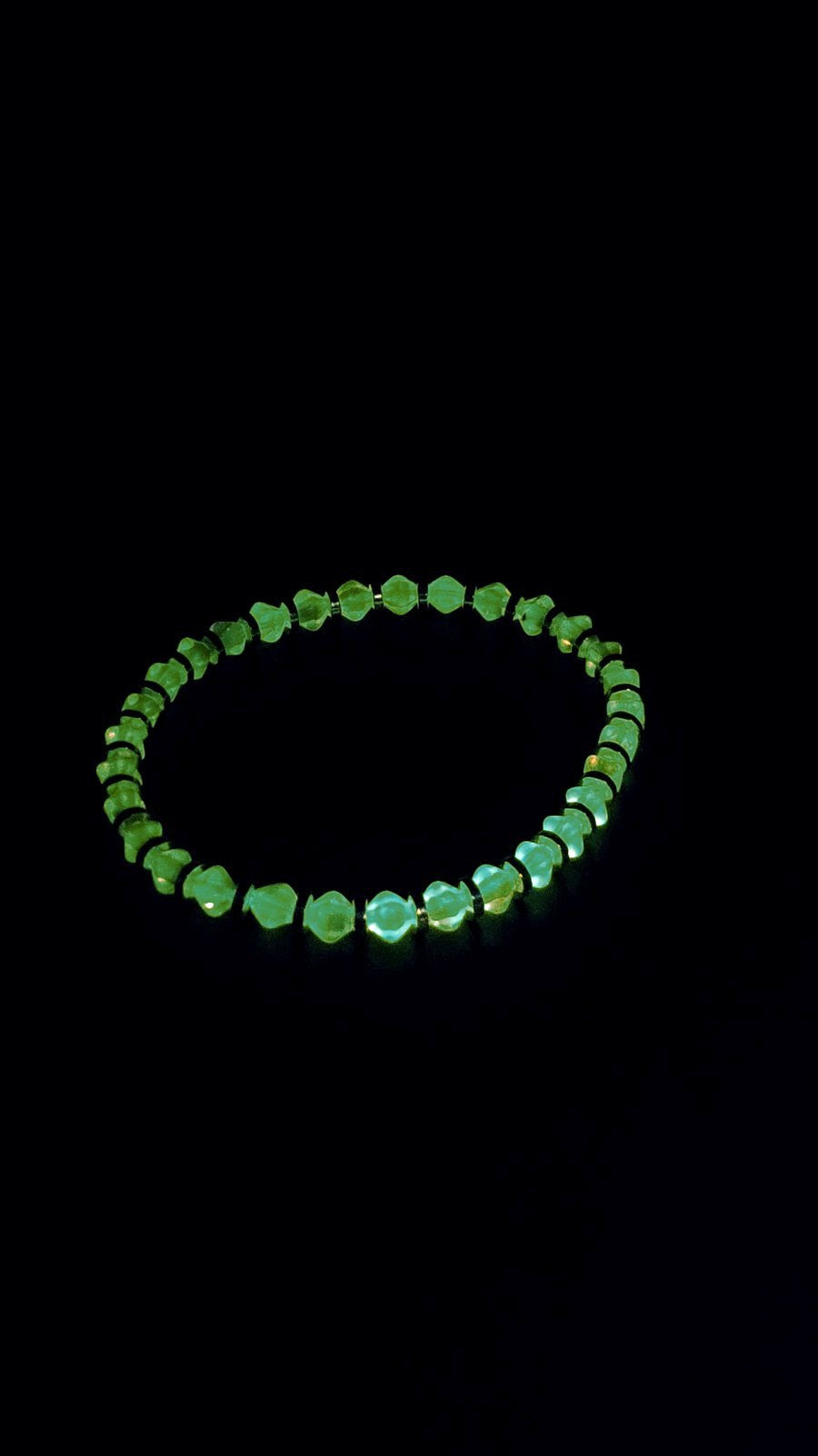 UV Uranium Marquis Shaped Czech Glass Bead 8.5" Bracelet, Silver Tone Accents
